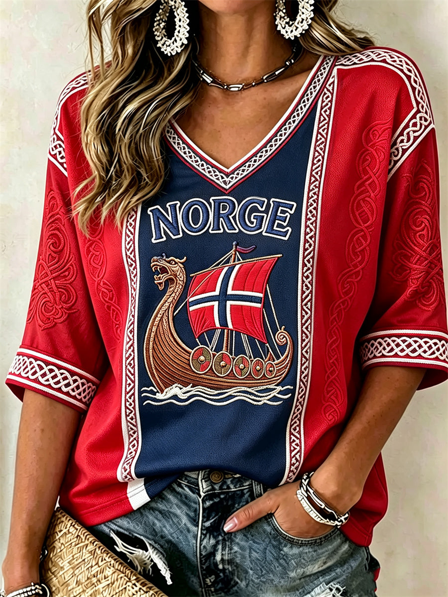 Dammössa med nordisk vikingaskepp, keltisk knut och flaggtryck, middlångärmad t-shirt med V-ringning