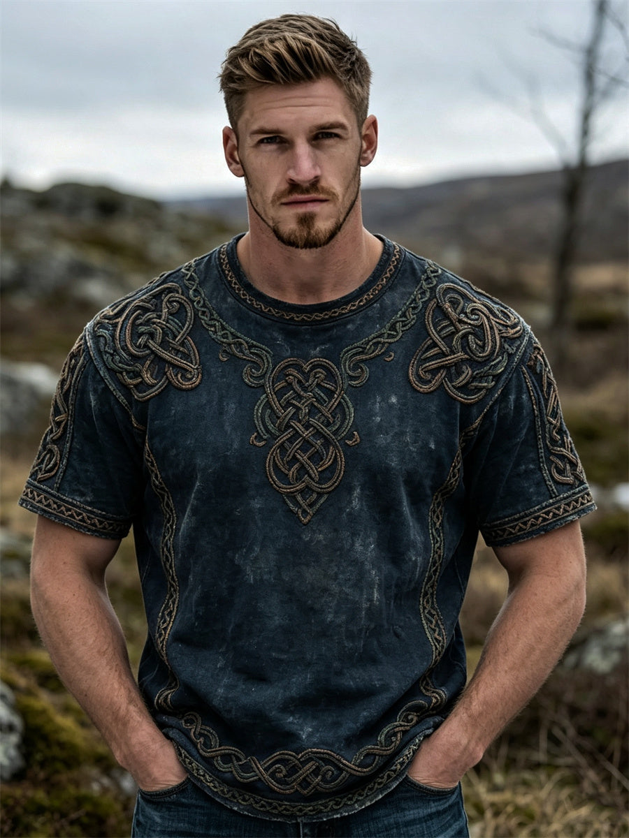 Mansvintage t-shirt med korta ärmarna och tryck av vikingarnas keltiska knut