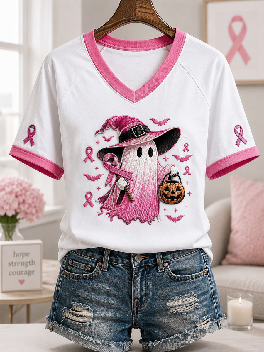 Kvinnors oktoberklädsel: Halloween-t-shirt i rosa med spöktryck, bröstcancermedvetandeband och v-ringning
