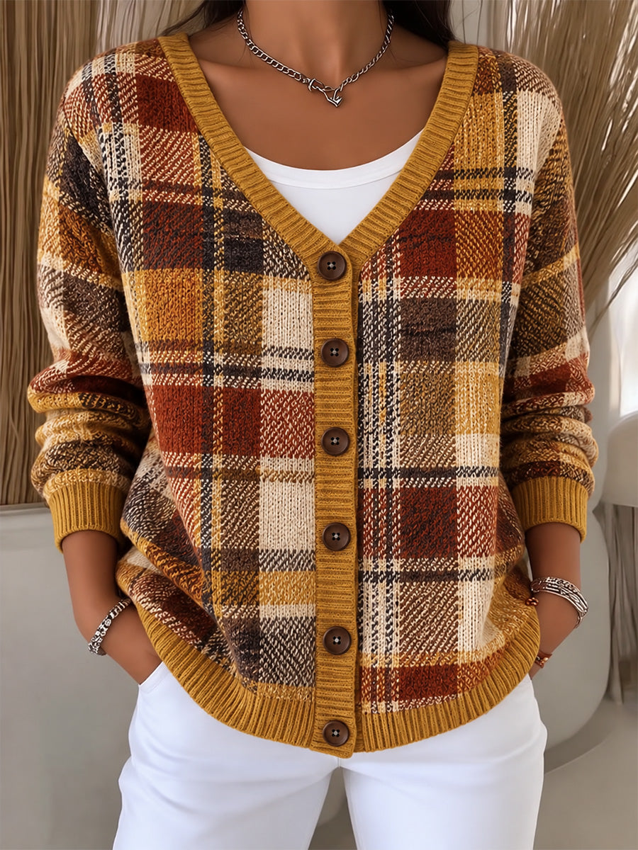 Damvintercardigan i vintagestil med rutigt tryck och patchworkdesign