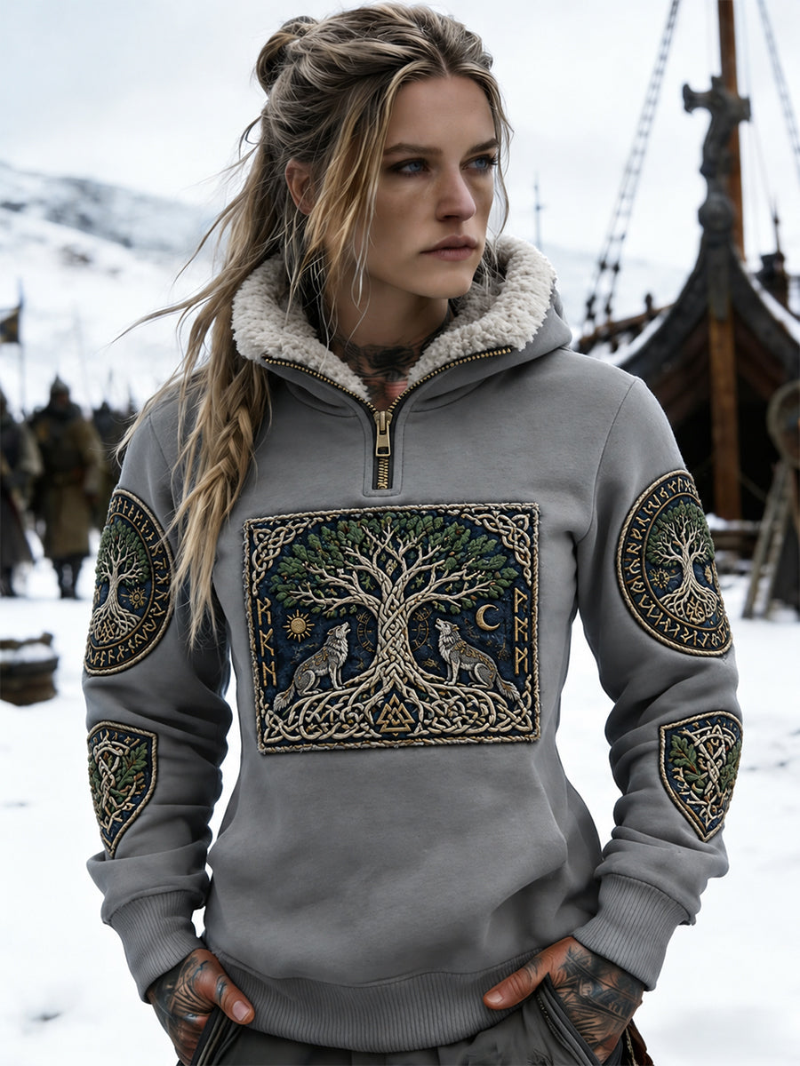 Damsweatshirt i retro nordisk vikingstil med fleecefoder och dragkedja