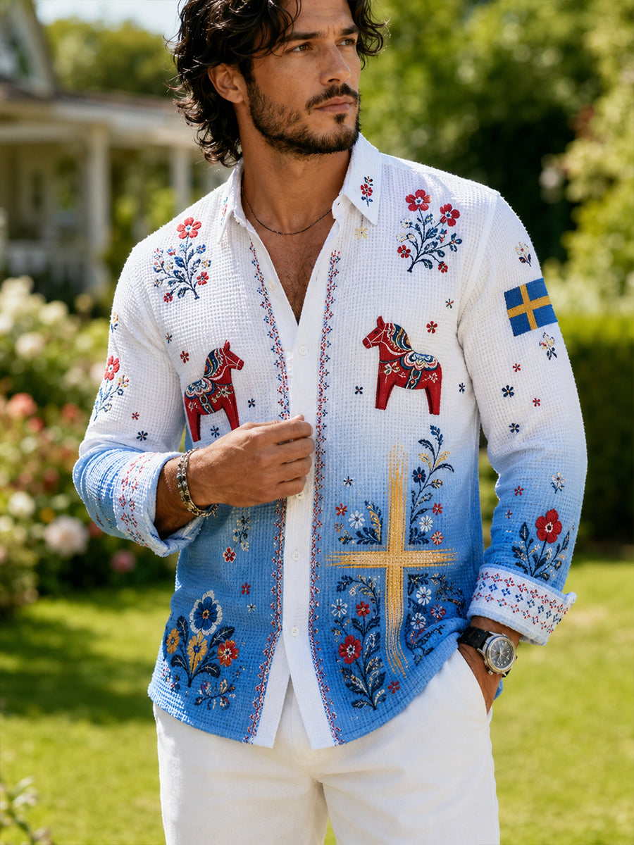 Herrskjorta i waffeltyg med midsommarblommönster och lång ärm