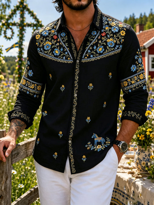 Herrskjorta med konsttryck som hyllar midsommardagen i Sverige, långärmad