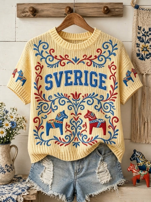 Dammens retro svensk midsommarfolkal blommig stickad kortärmad t-shirt
