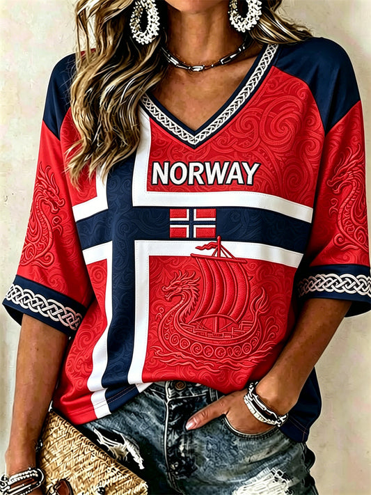 Dammössa med nordisk vikingaskepp, keltisk knut och flaggtryck, middlångärmad t-shirt med V-ringning