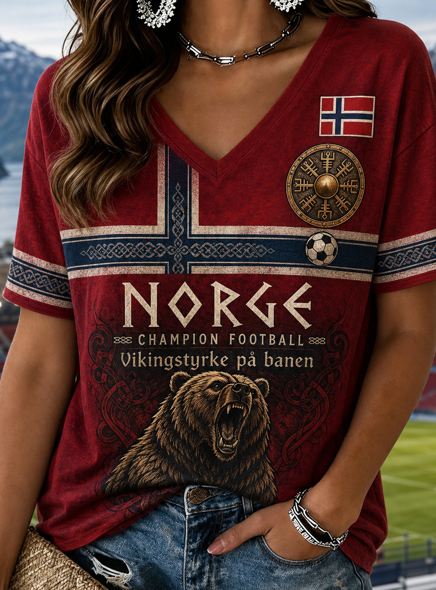 Damtröja med norsk vikingtemad konsttryck