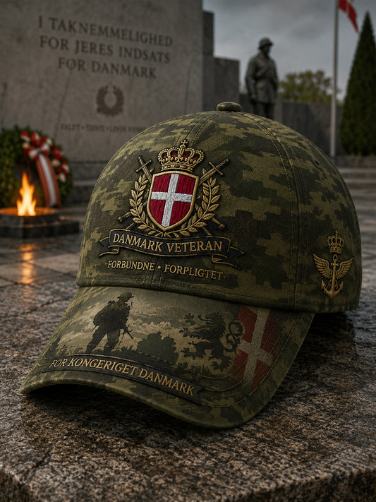 Manskepp i kamouflagemönster med grafiskt tryck till minne av veteraner