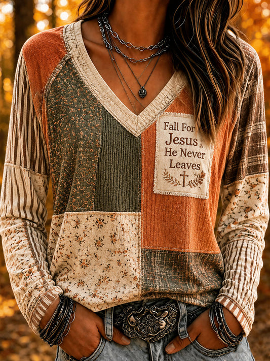 Kvinnors hösttröja med texten ”Fall For Jesus He Never Leaves” – avslappnad t-shirt med tryck