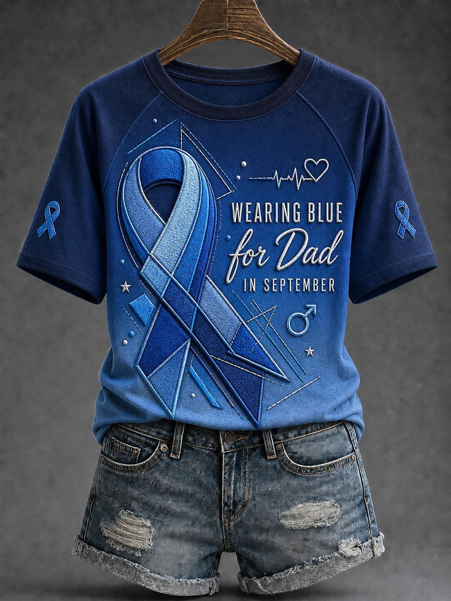 Kvinnliga T-shirts för prostatacancermedvetandet med texten ”I september bär vi blått för pappa”