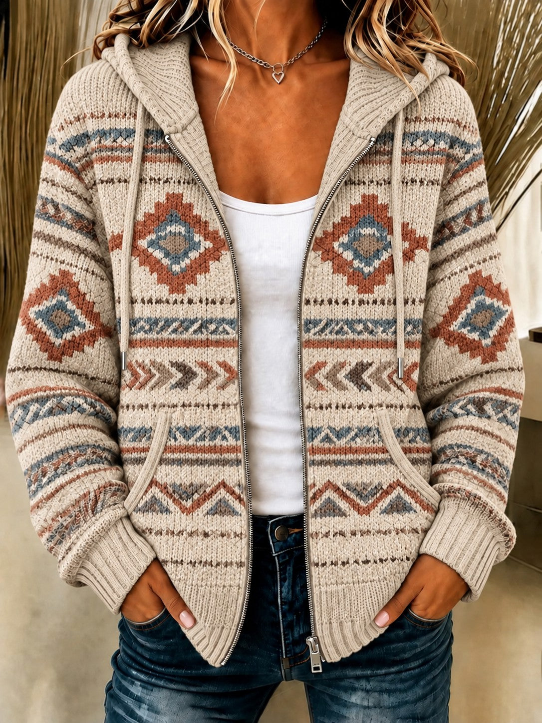 Mjuk stickad hoodie för kvinnor