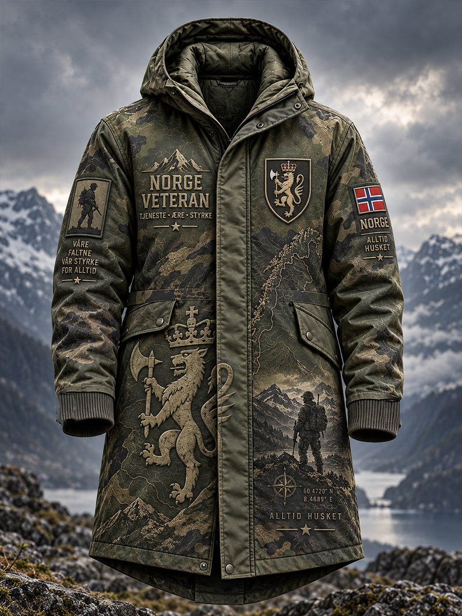 Lång vindjacka med militärtema och grafiskt tryck för män